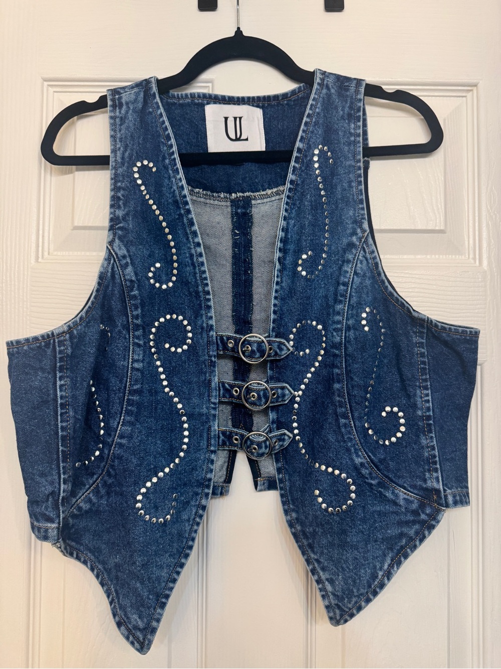 Understated Leather Money Maker Top - Picture 4 of 6